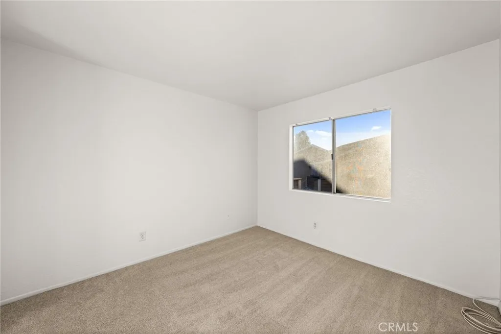 3627 Oak Creek Drive, Ontario, California 91761 home-pic-8